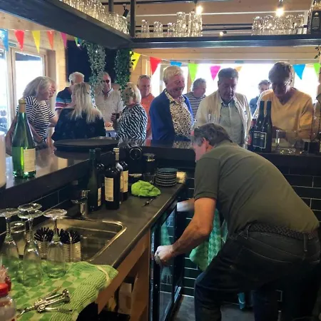 511 Op Recreatiepark De Wielen Chalet Sint Maarten